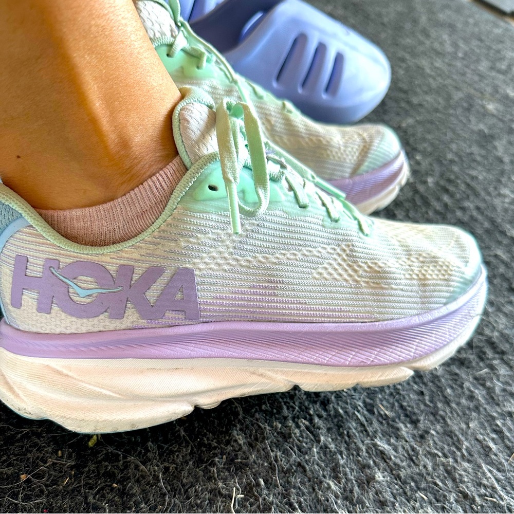 Hoka Clifton 9